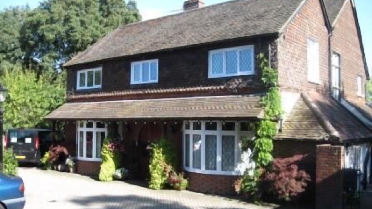 Photo of Others in Charlwood