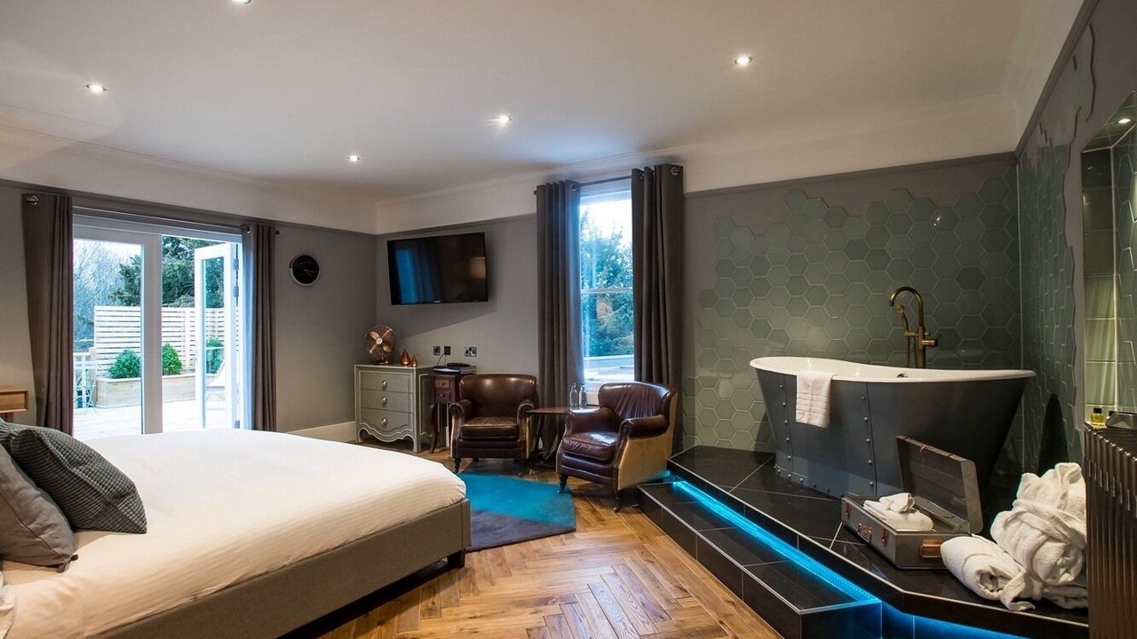 Photo of Others in Newbattle