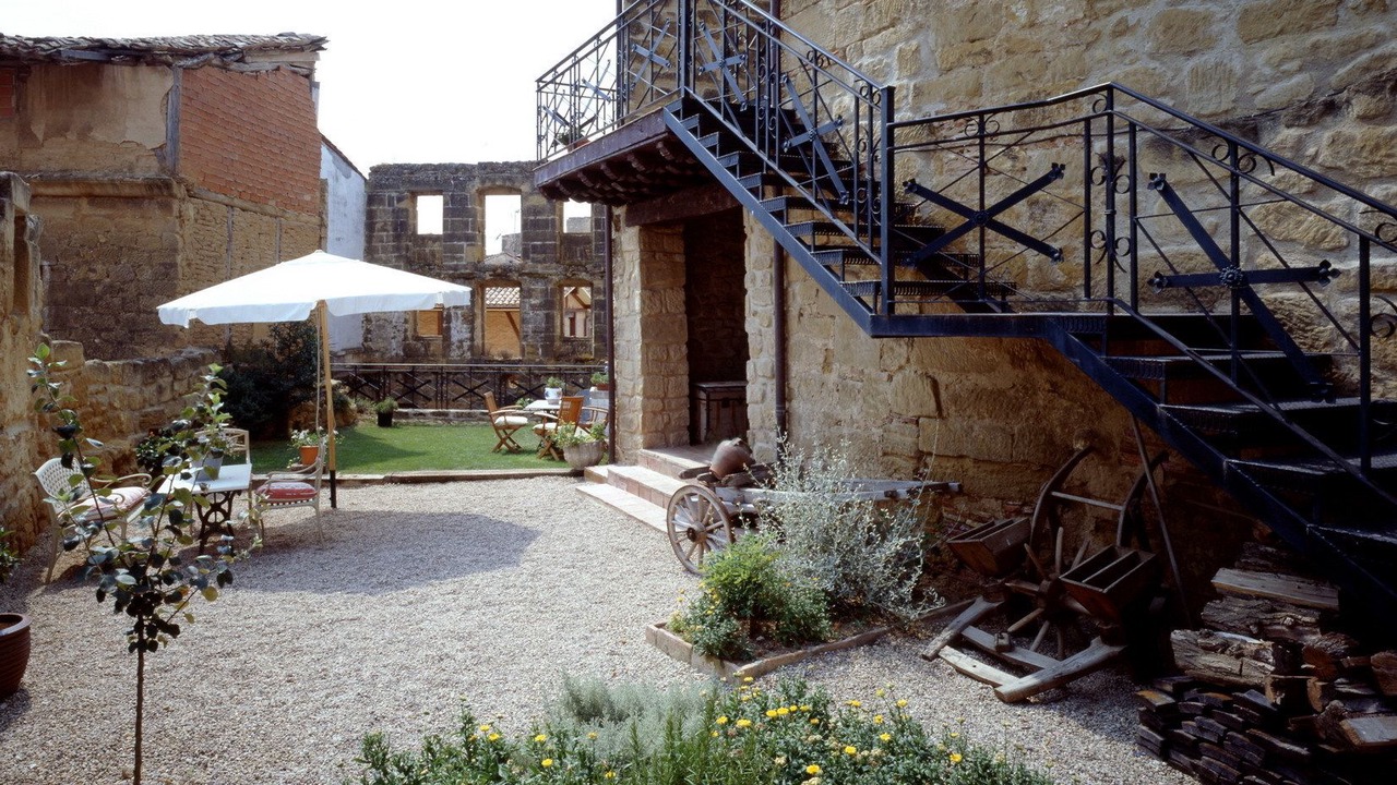 Photo of Outdoor in Brinas