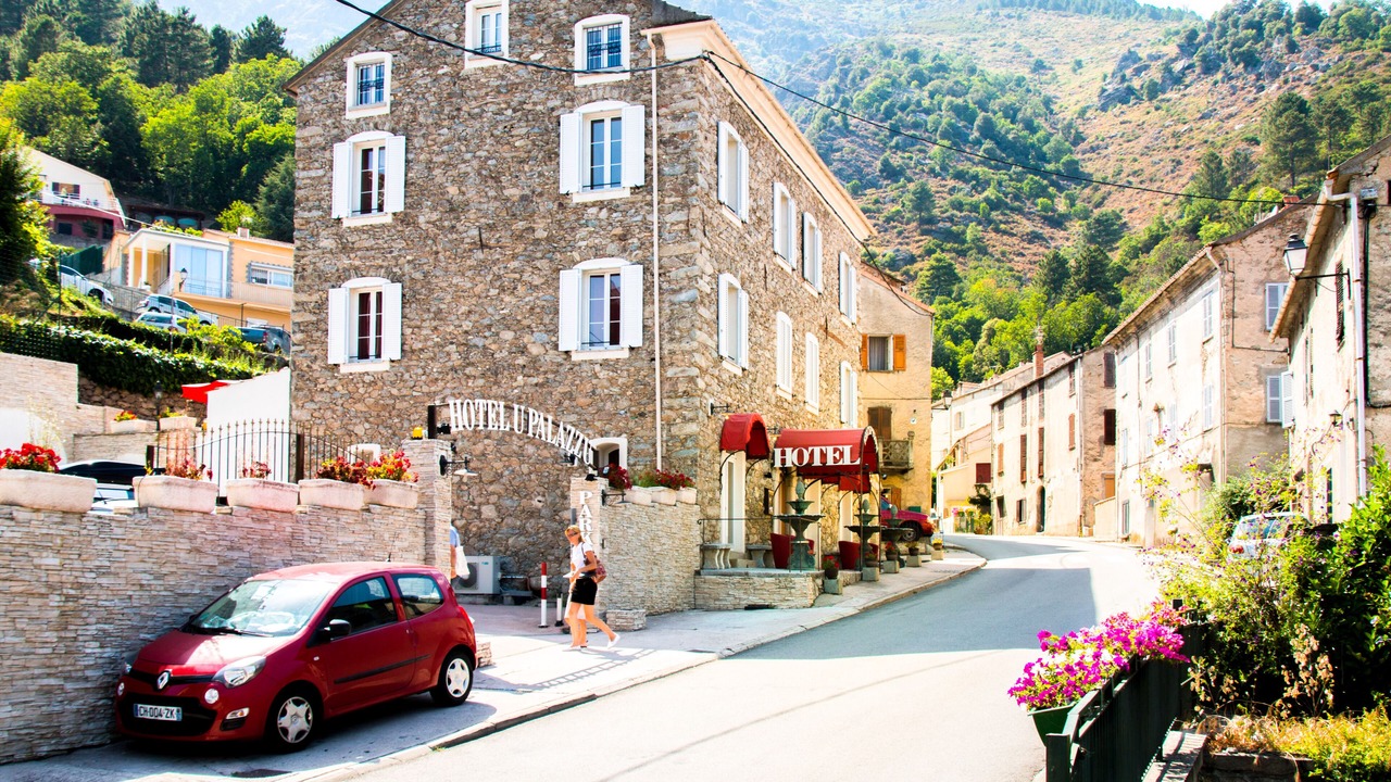 Photo of Outdoor in Guiselle