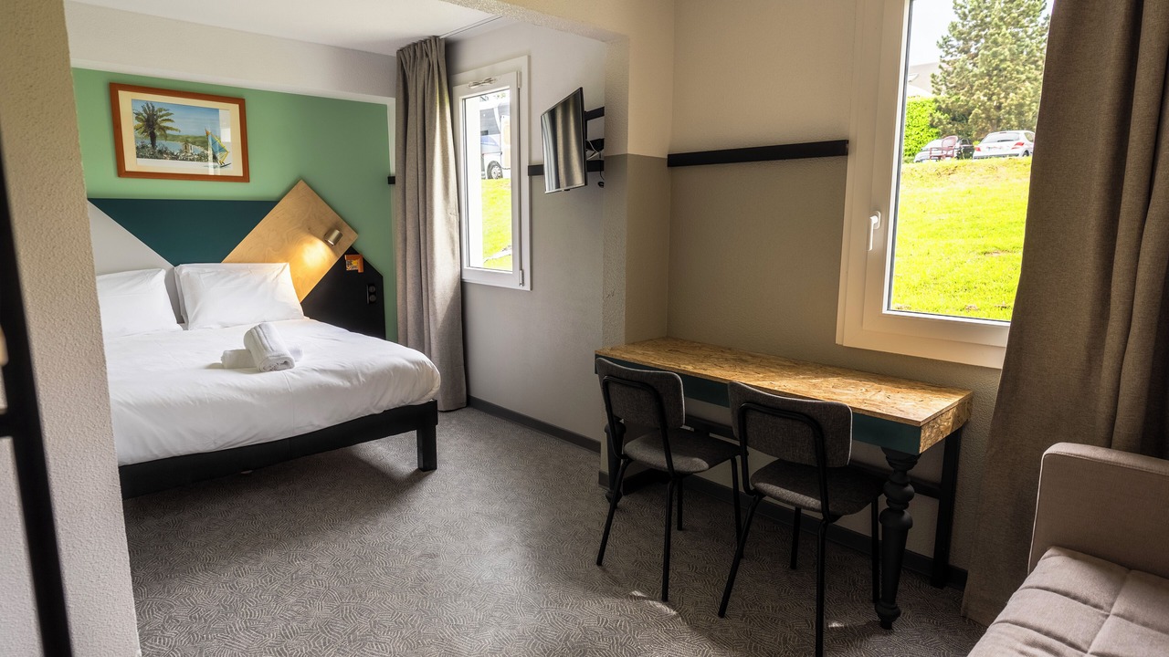 Photo of Bedroom in Montbeliard