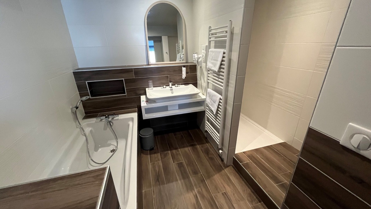 Photo of Bathroom in Bedee