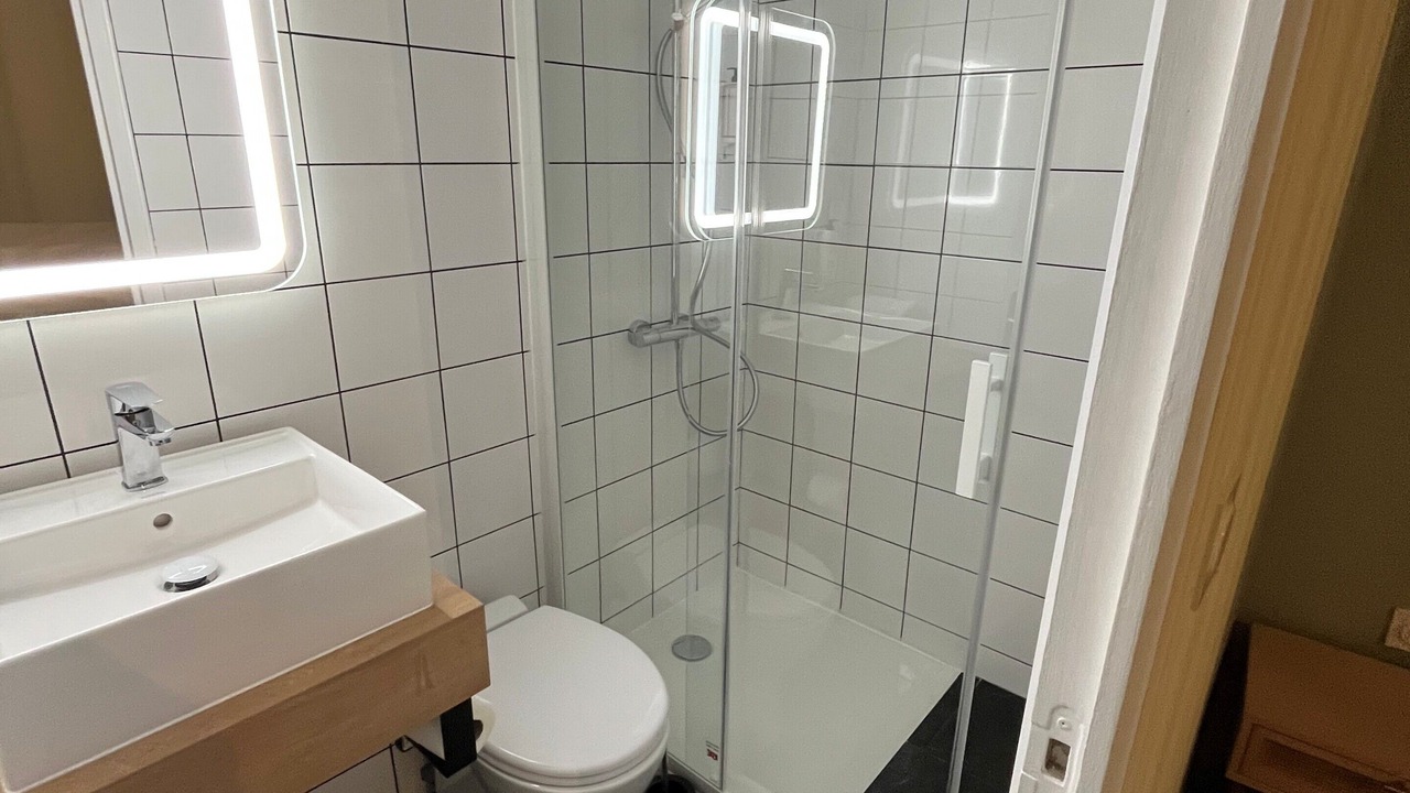 Photo of Bathroom in Bedee