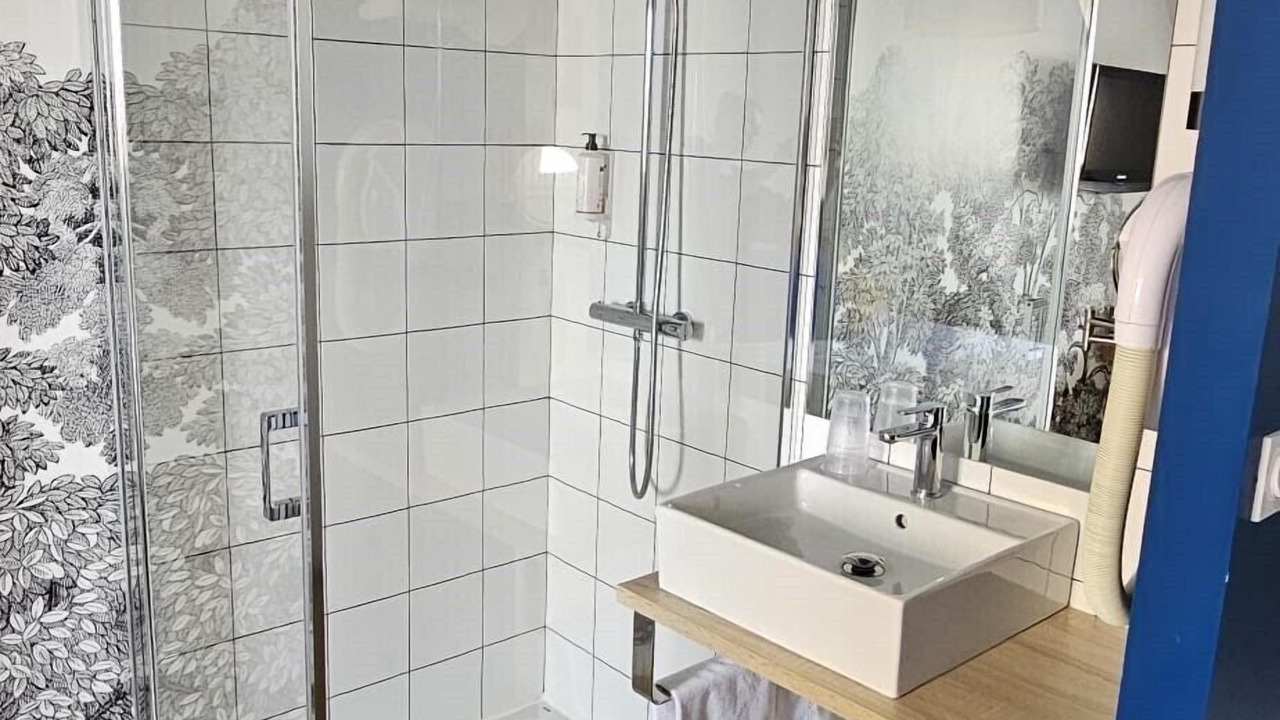 Photo of Bathroom in Bedee