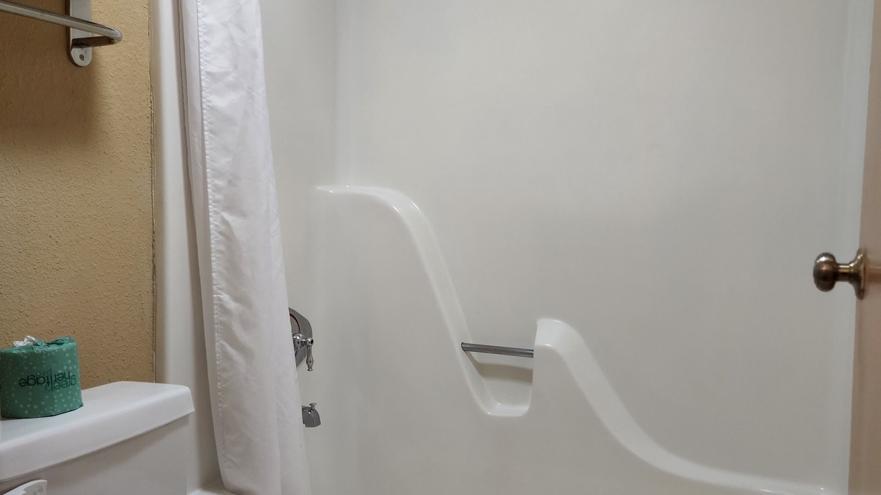 Photo of Bathroom in Hendersonville