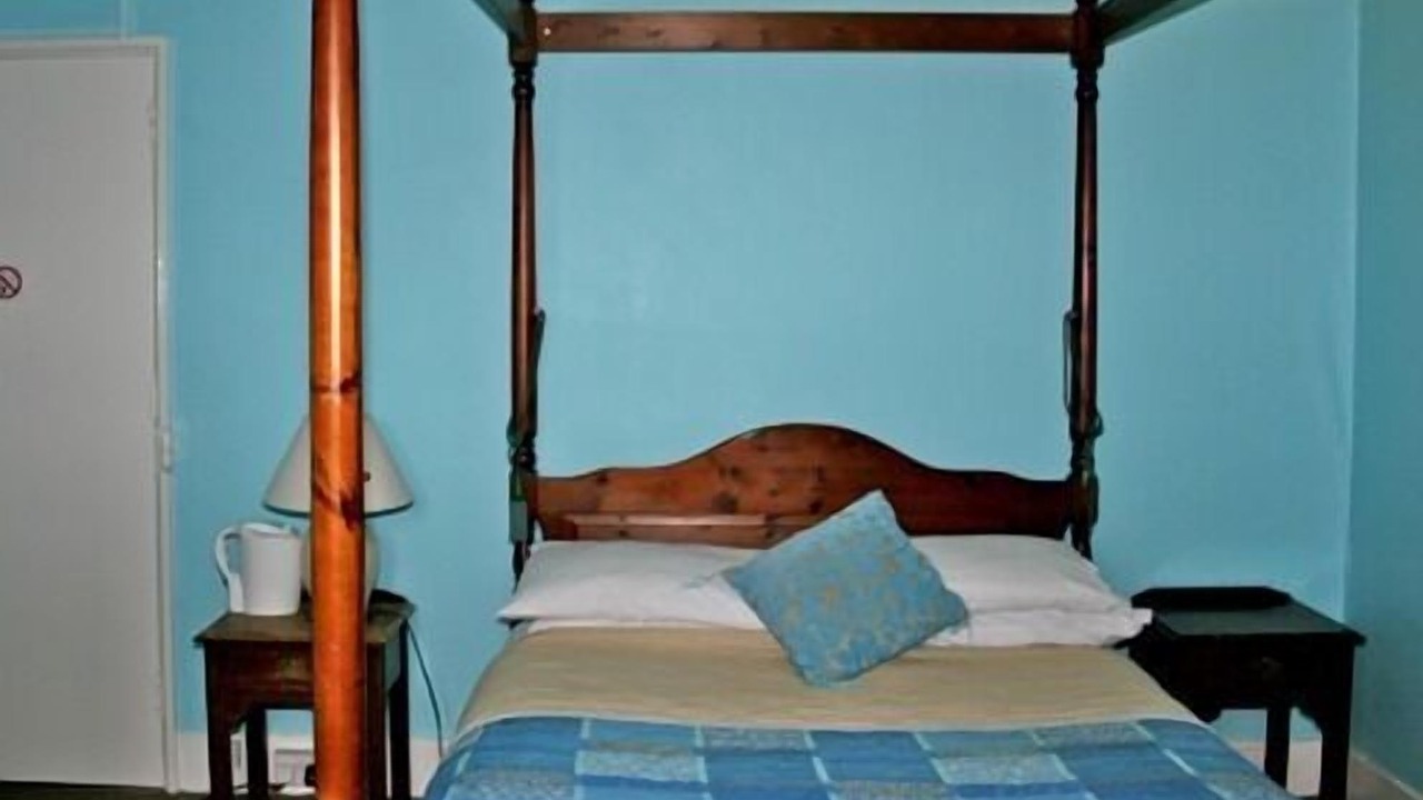 Photo of Bedroom in Lindfield