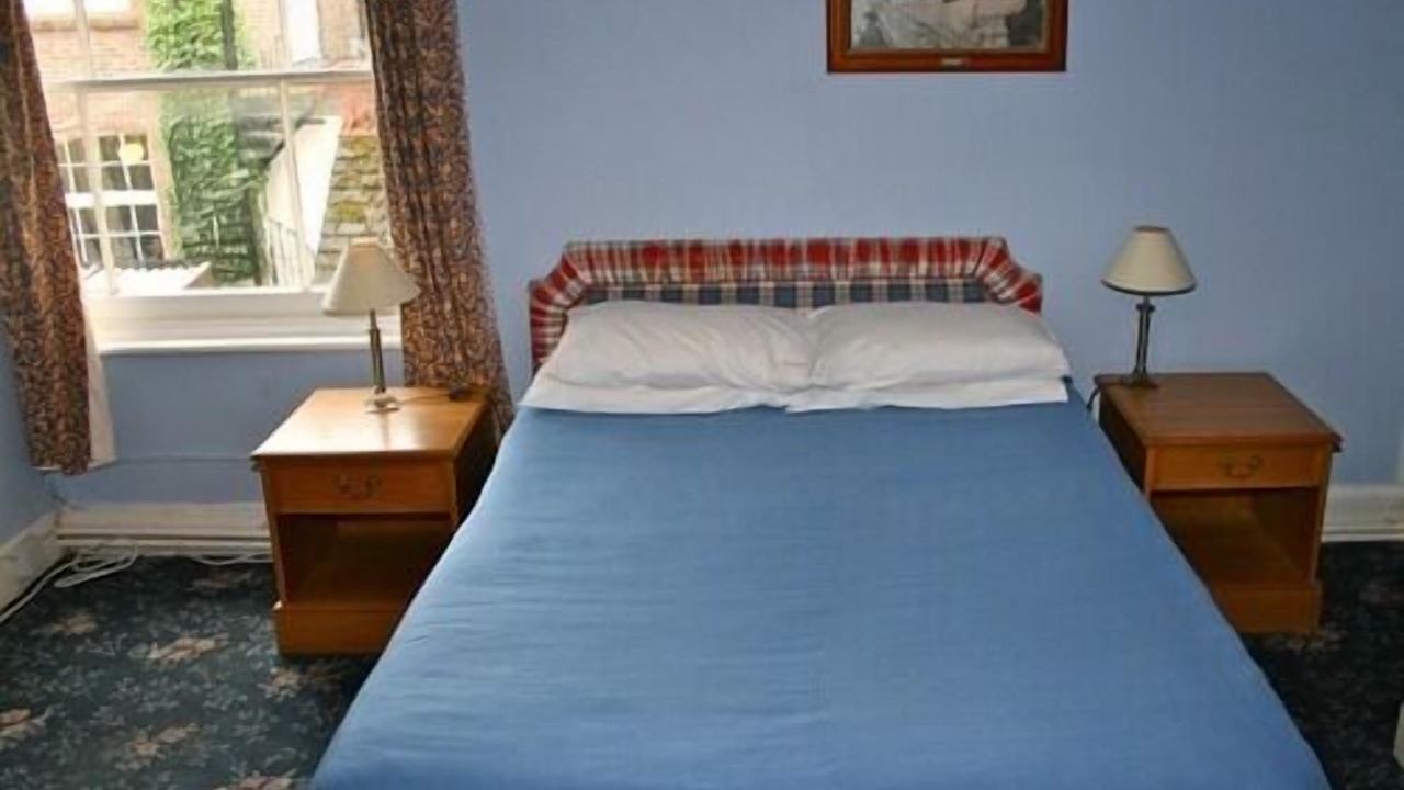 Photo of Bedroom in Lindfield