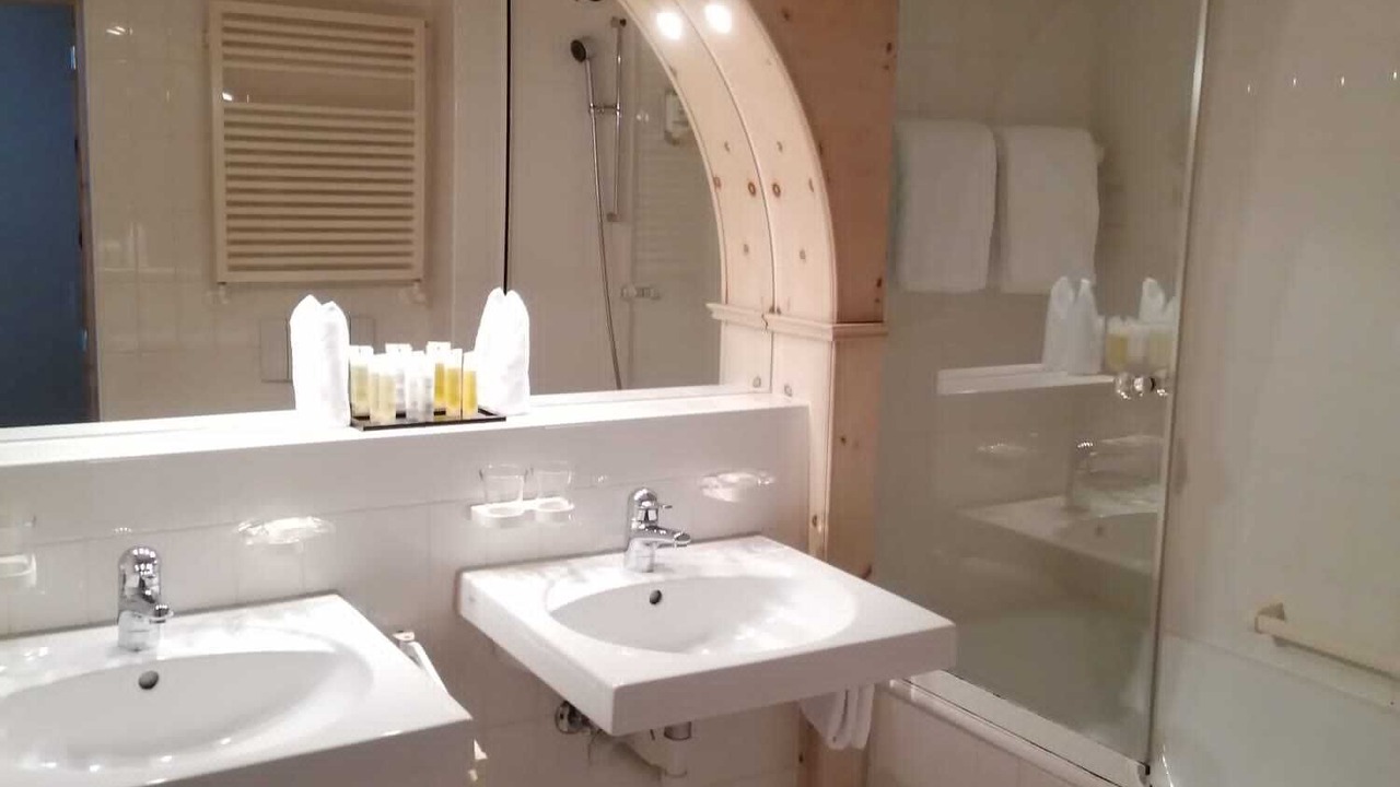 Photo of Bathroom in Silvaplana