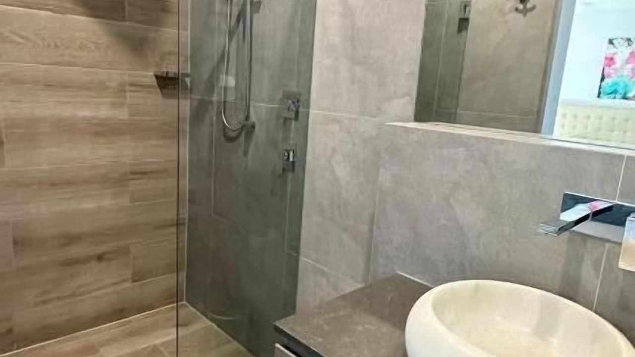 Photo of Others in Chippendale