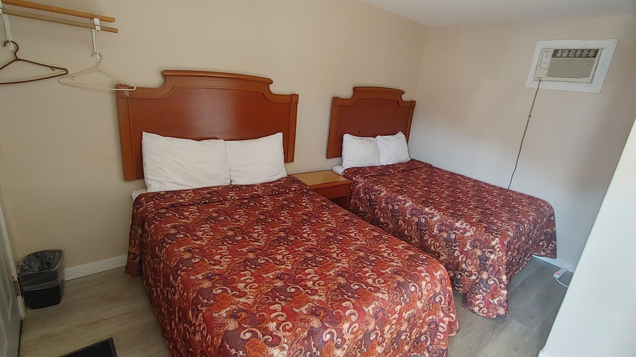 Photo of Bedroom in Clearview Township