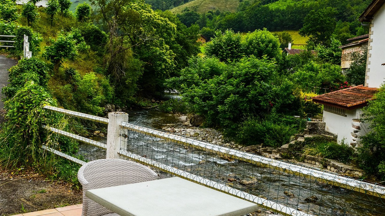Photo of Patio Balcony in Esterencuby