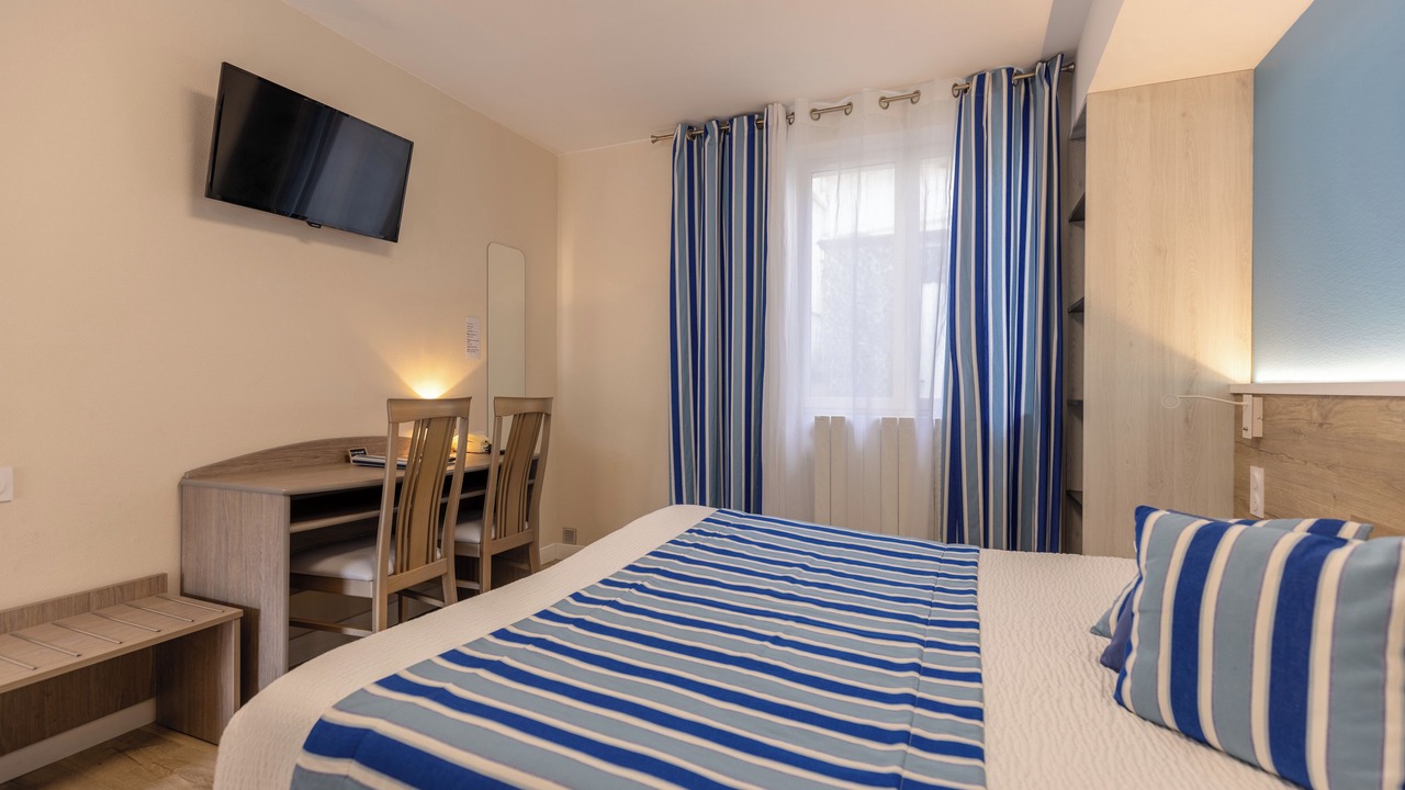 Photo of Bedroom in Esterencuby