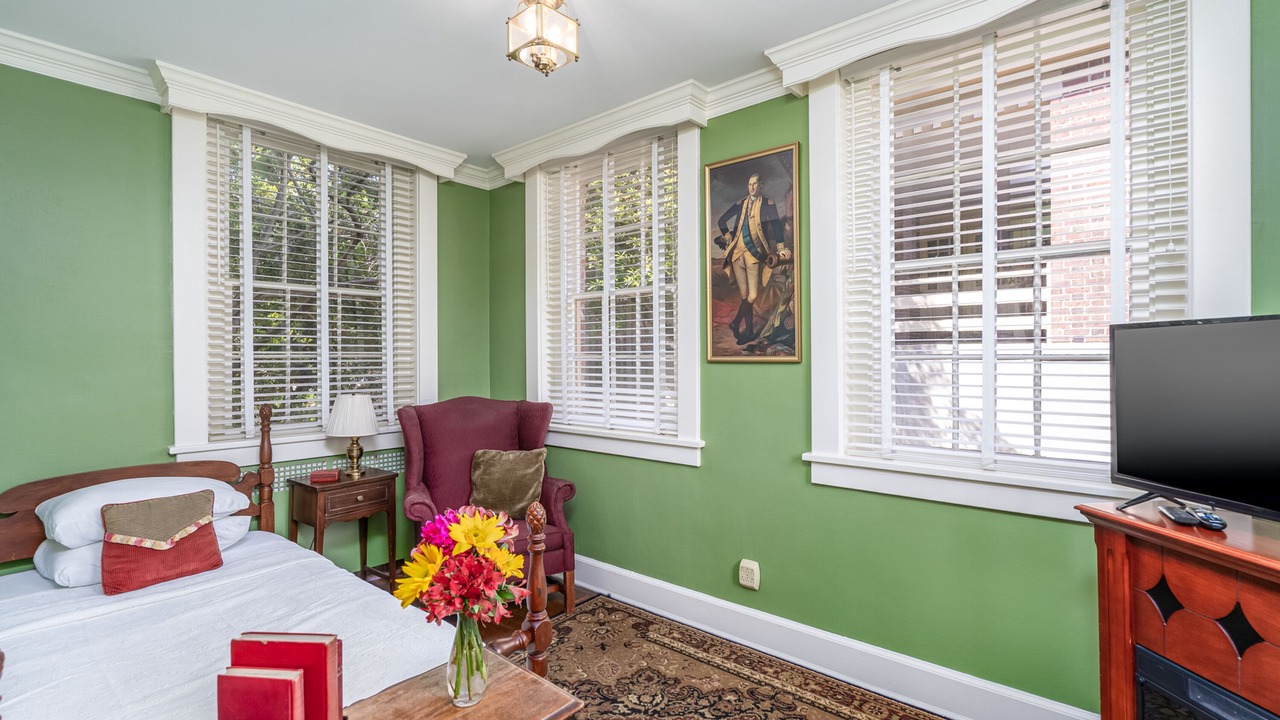 Photo of Others in Williamsburg