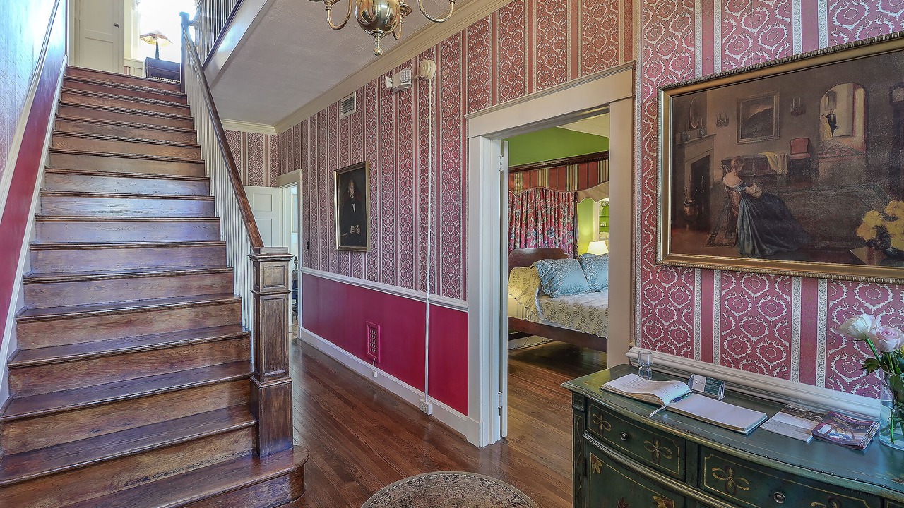 Photo of Others in Williamsburg