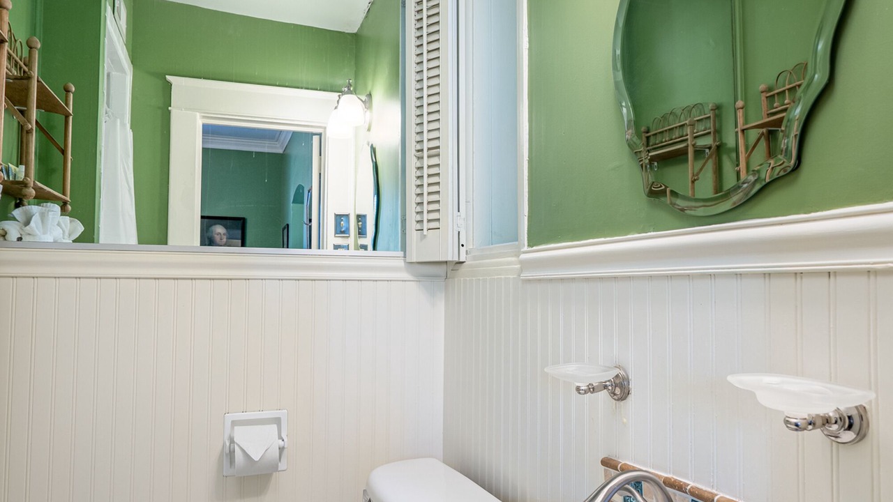 Photo of Bathroom in Williamsburg