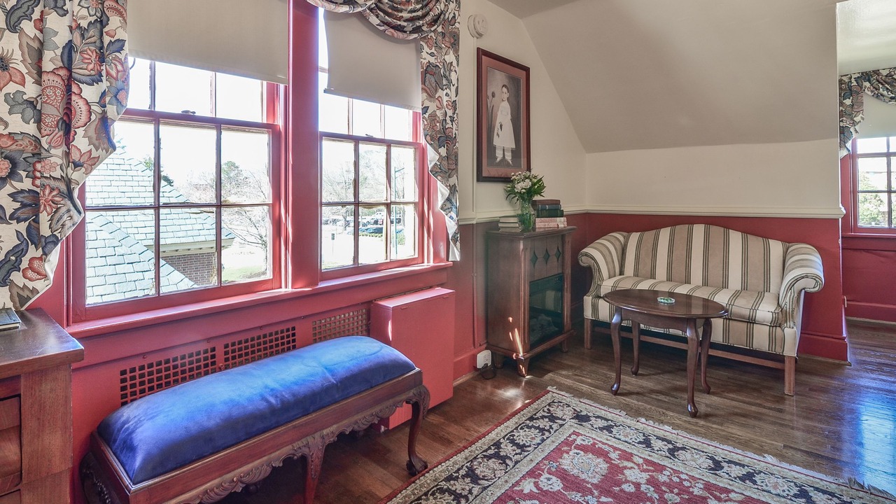 Photo of Others in Williamsburg