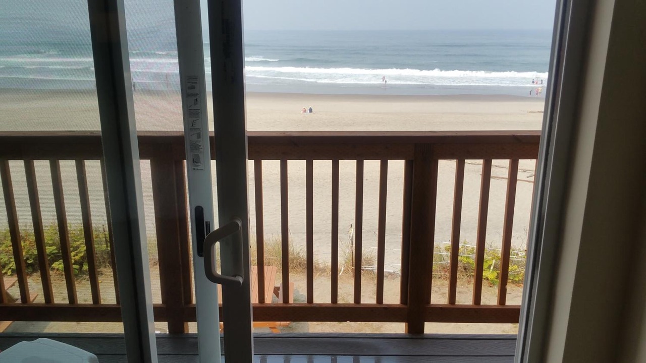 Photo of Patio Balcony in Rockaway Beach
