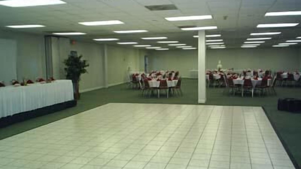 Photo of Others in Hannibal