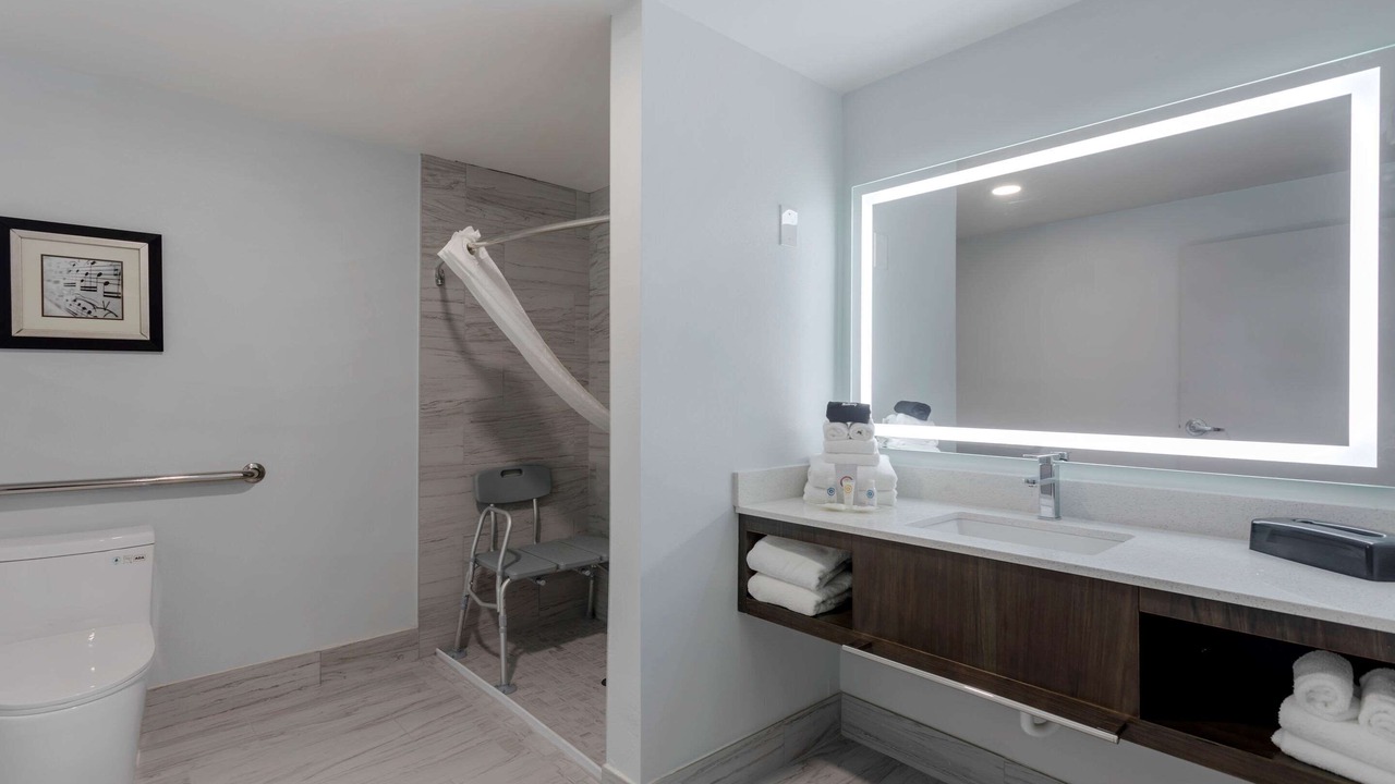 Photo of Bedroom in Mount Juliet