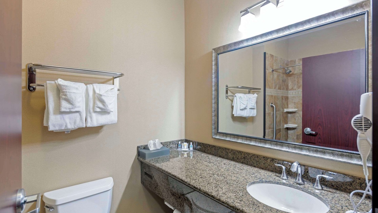 Photo of Bathroom in Fossil Creek