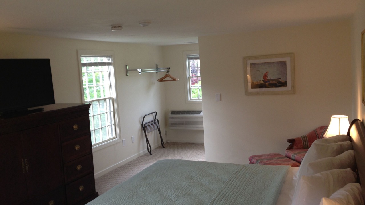 Photo of Bedroom in Centerville