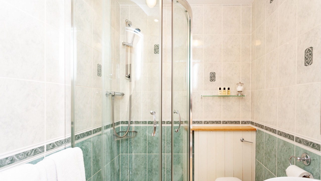 Photo of Bathroom in Torquay City Centre