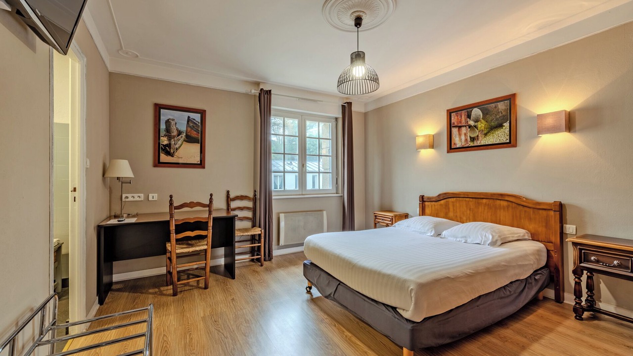 Photo of Others in Rive Droite