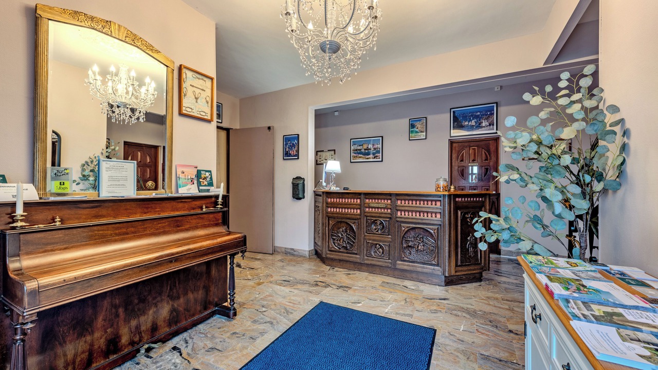 Photo of Others in Rive Droite