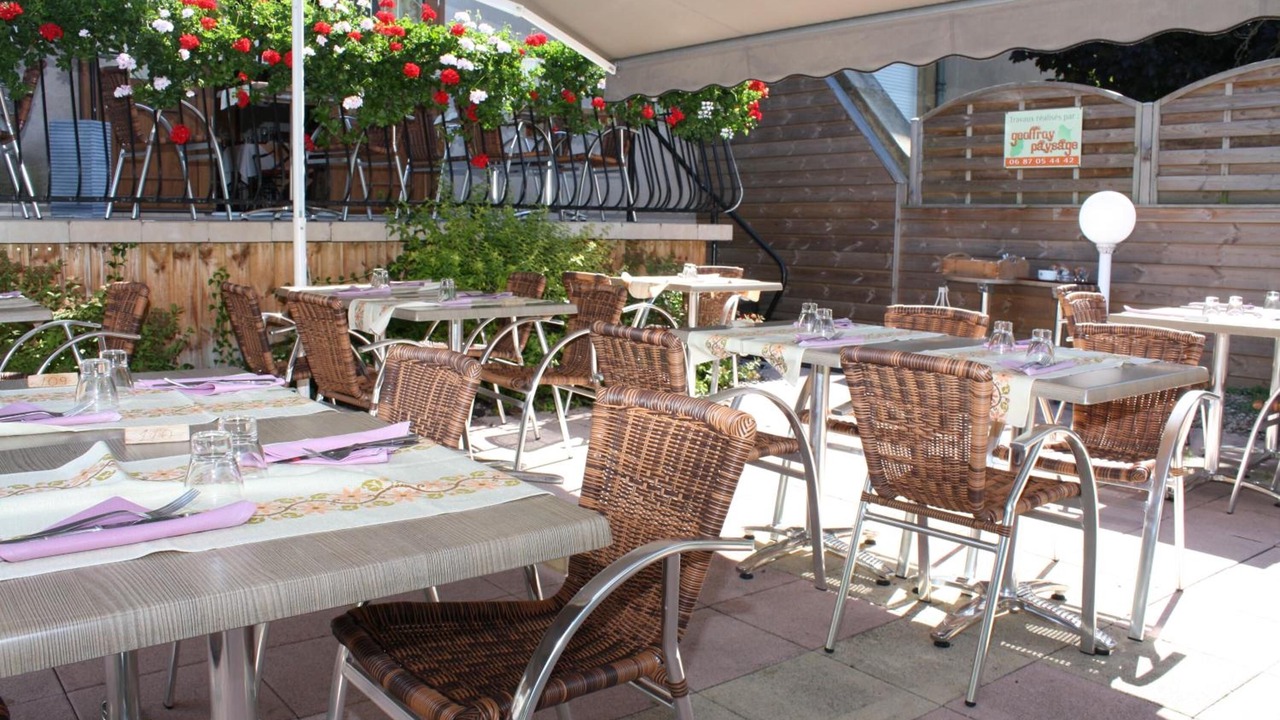 Photo of Others in Baccarat