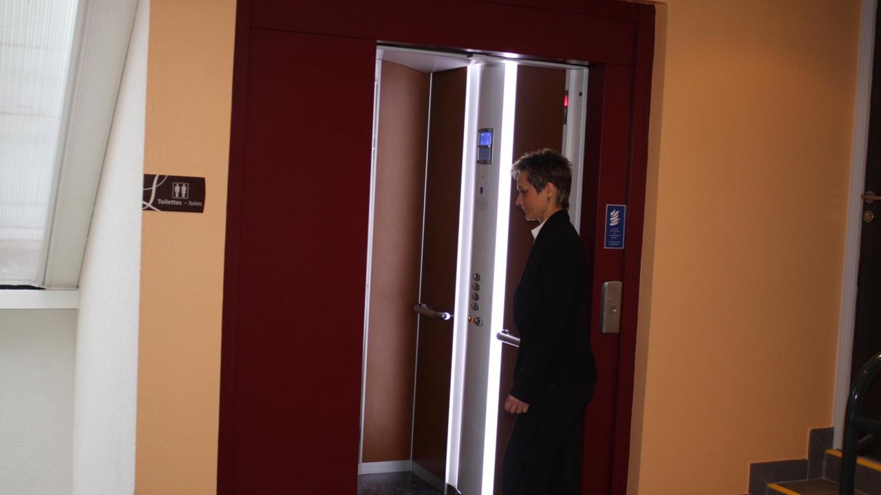 Photo of Others in Baccarat