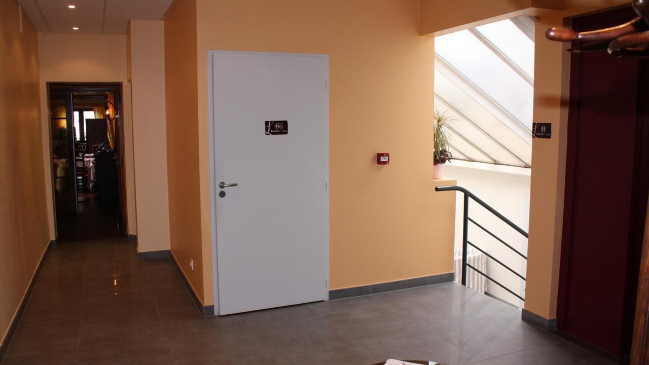 Photo of Others in Baccarat