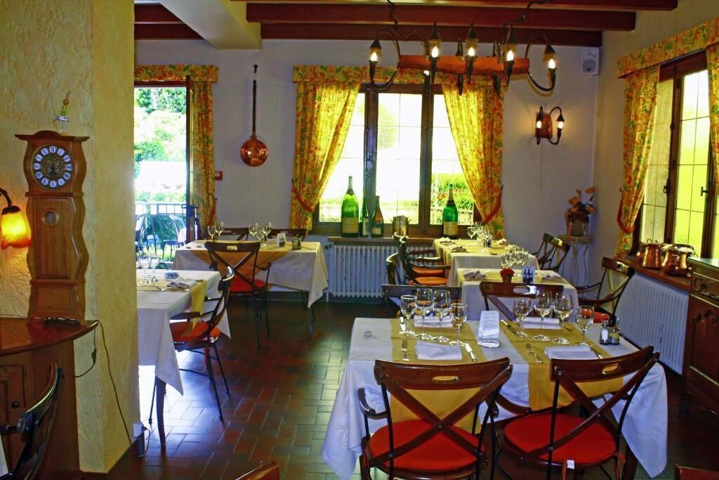 Photo of Others in Baccarat