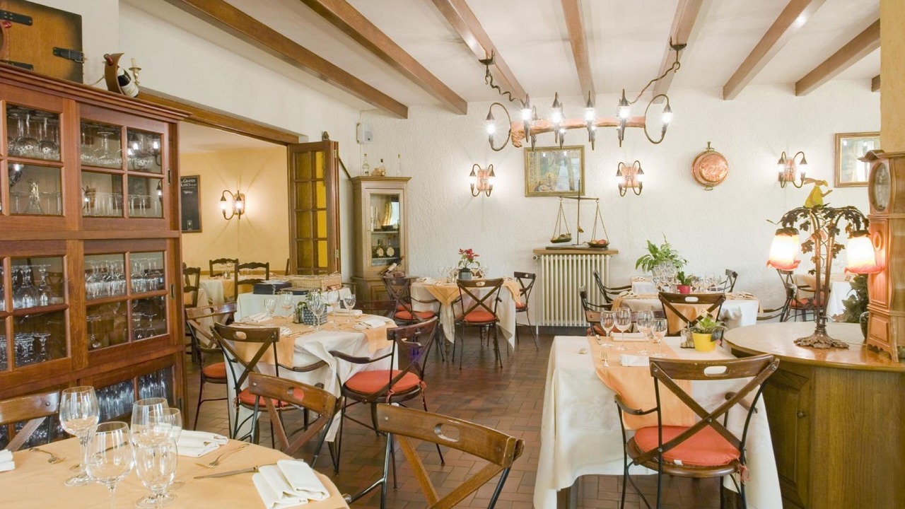 Photo of Others in Baccarat