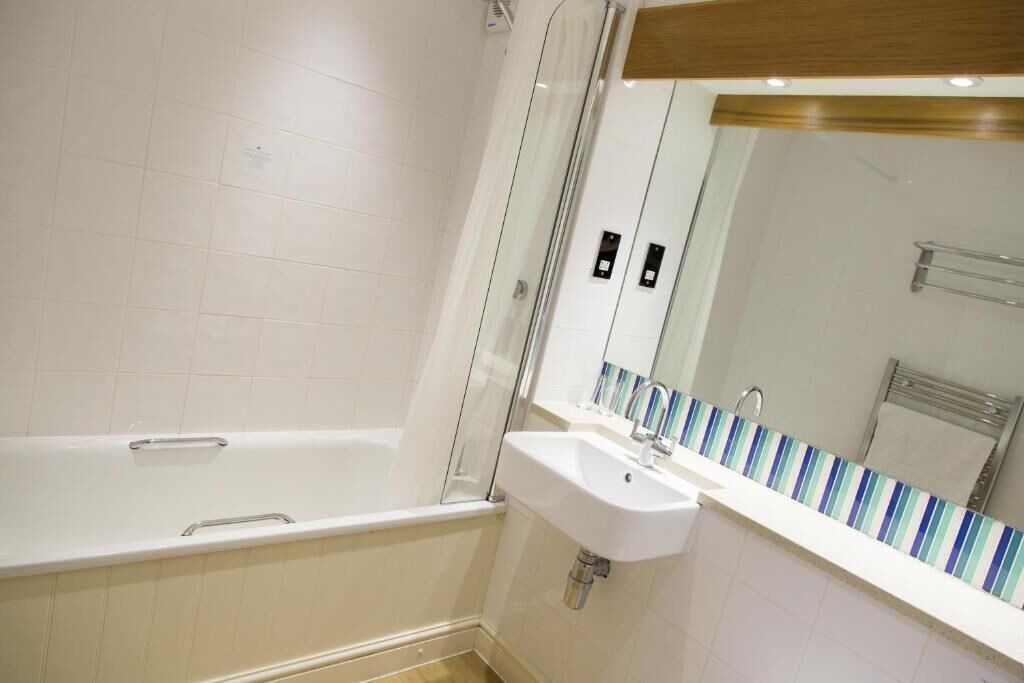 Photo of Bathroom in Colesbourne