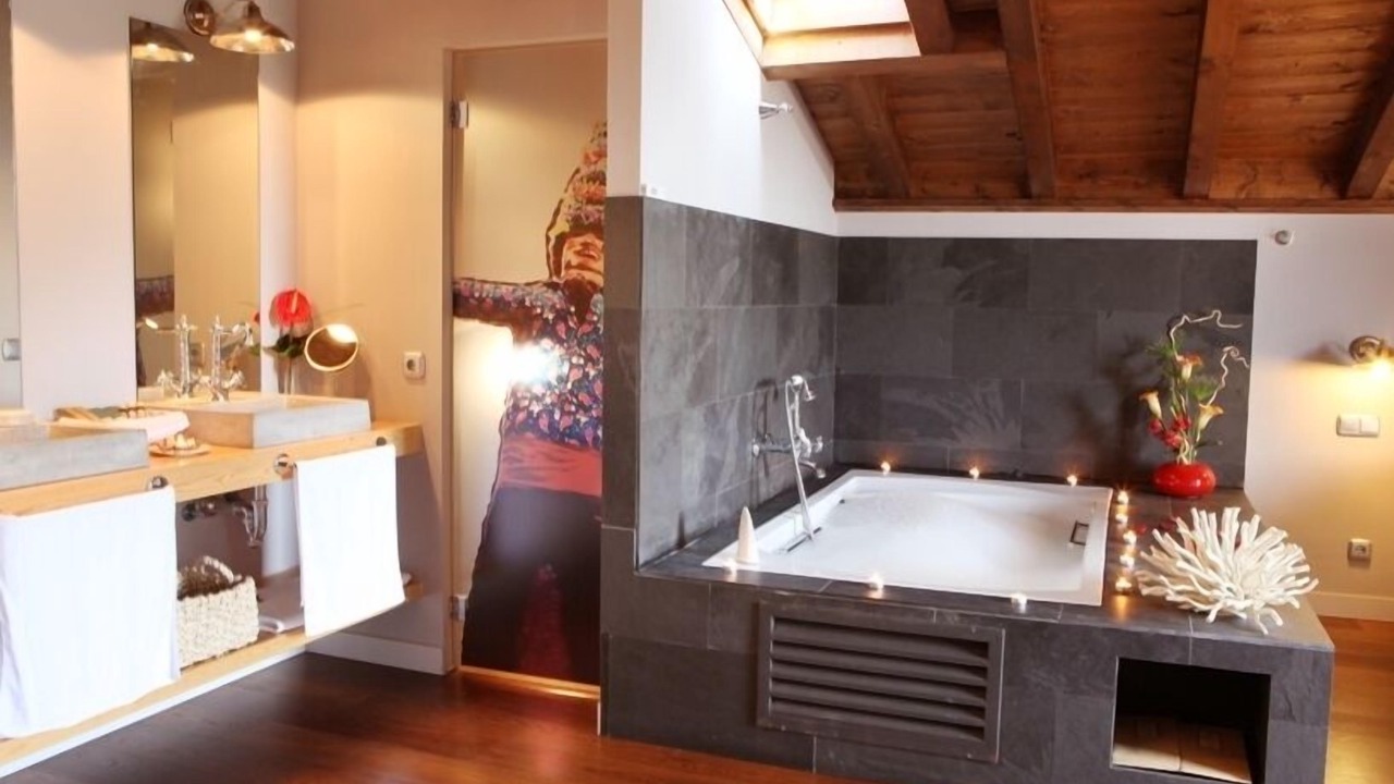 Photo of Bathroom in Lantz