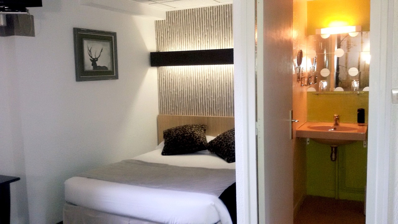 Photo of Bedroom in Digoin