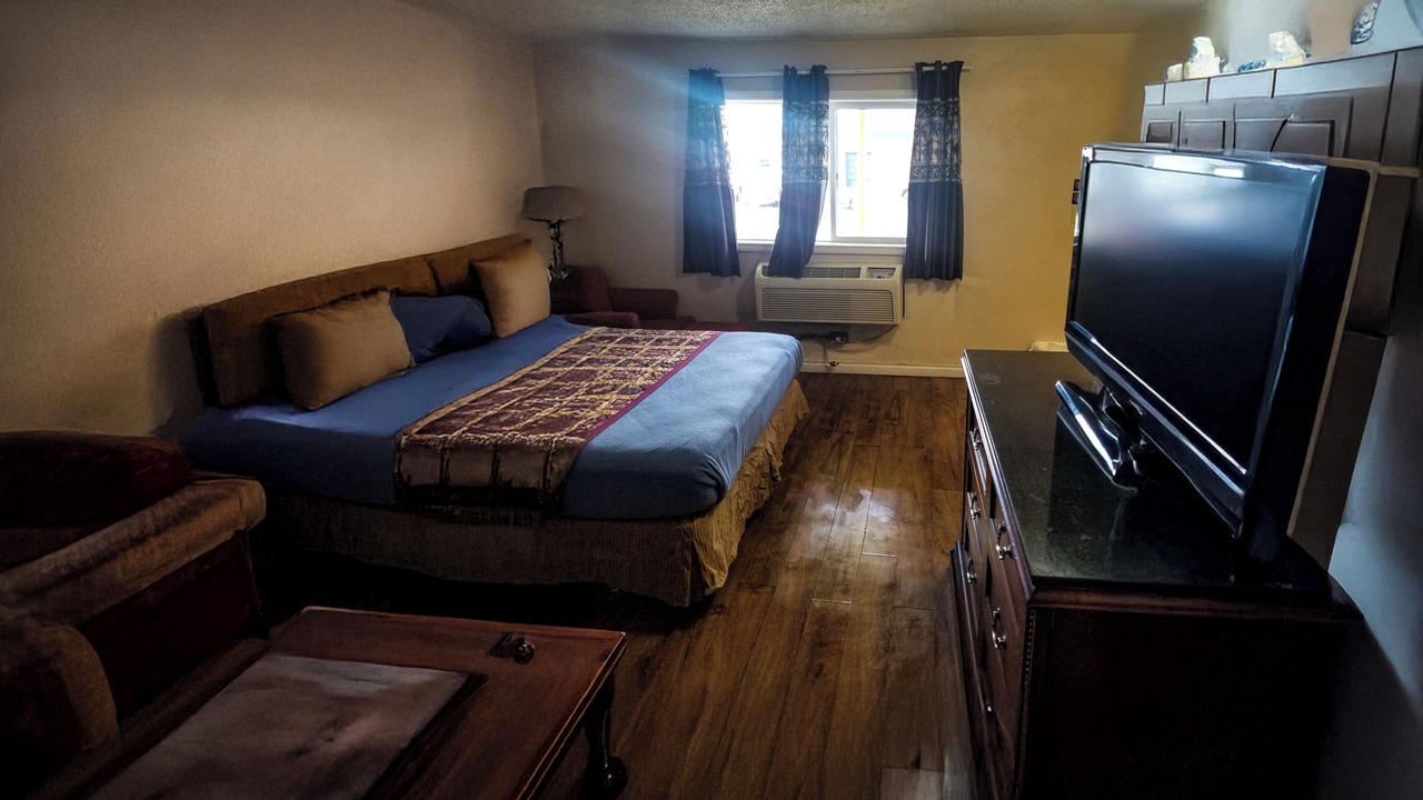 Photo of Others in Outlook