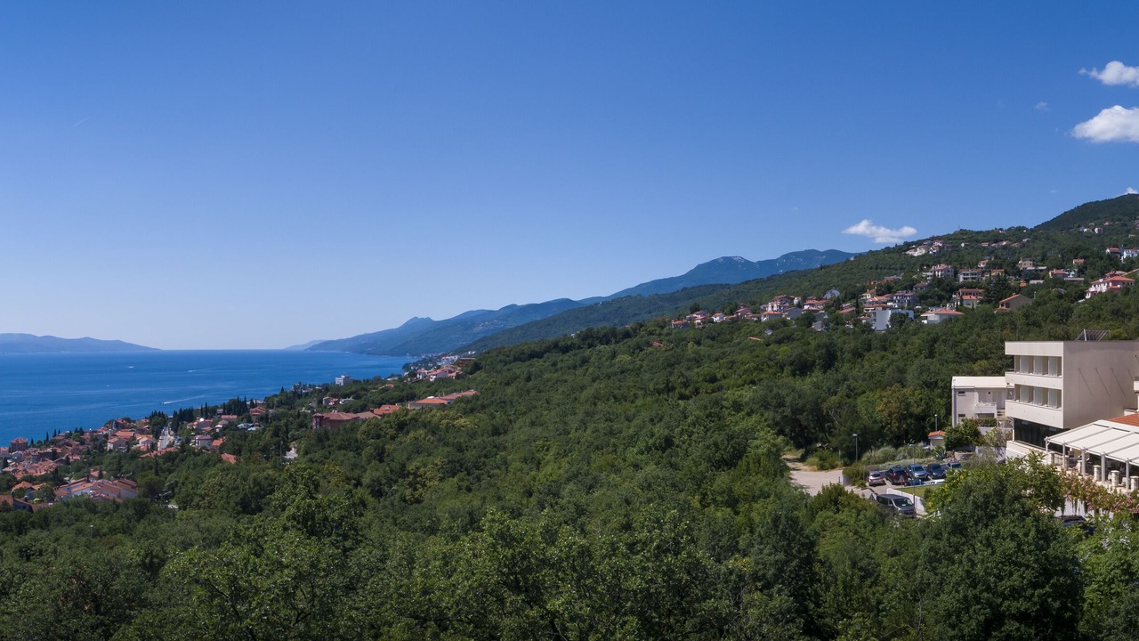 Photo of Outdoor in Pobri