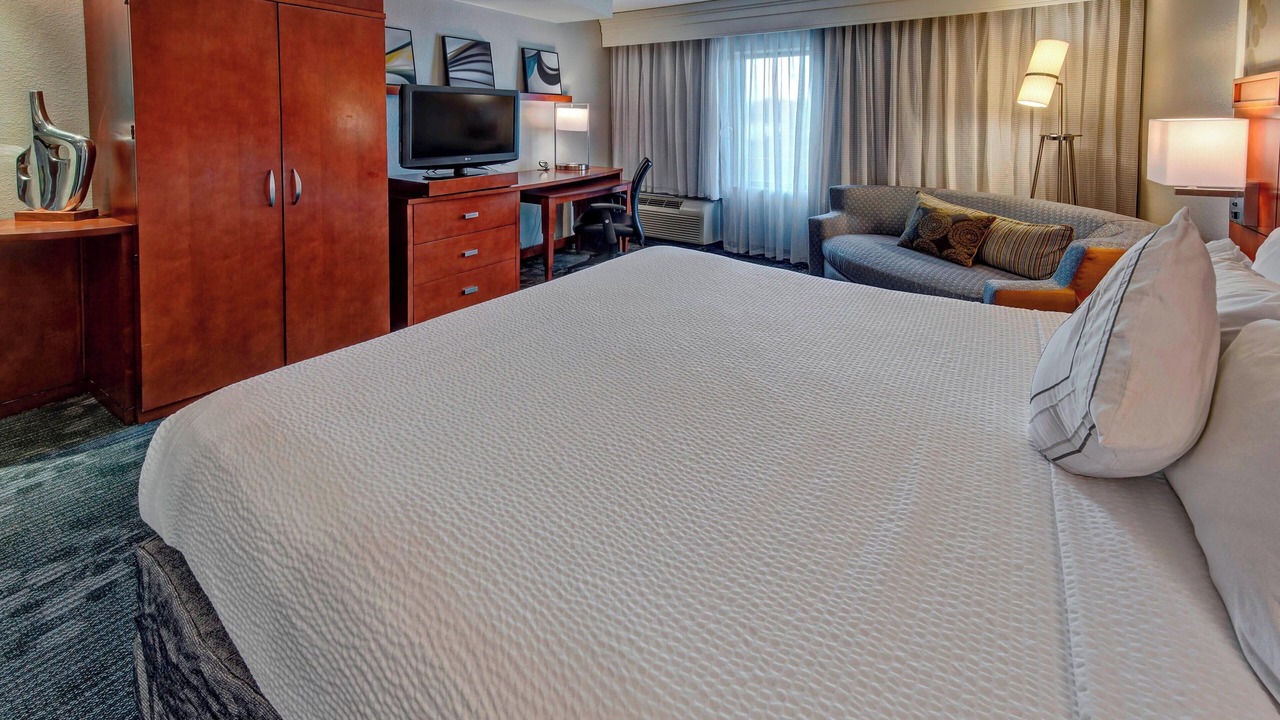 Photo of Bedroom in Alexandria