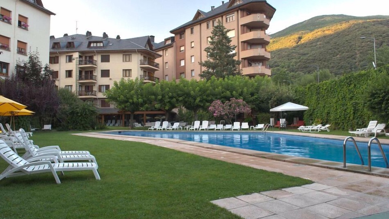 Photo of Outdoor in Sort