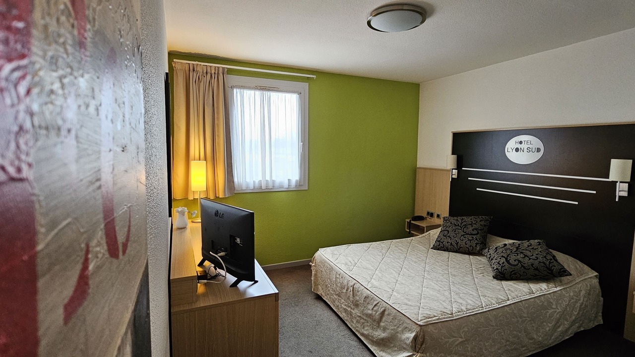 Photo of Bedroom in Pierre-Benite