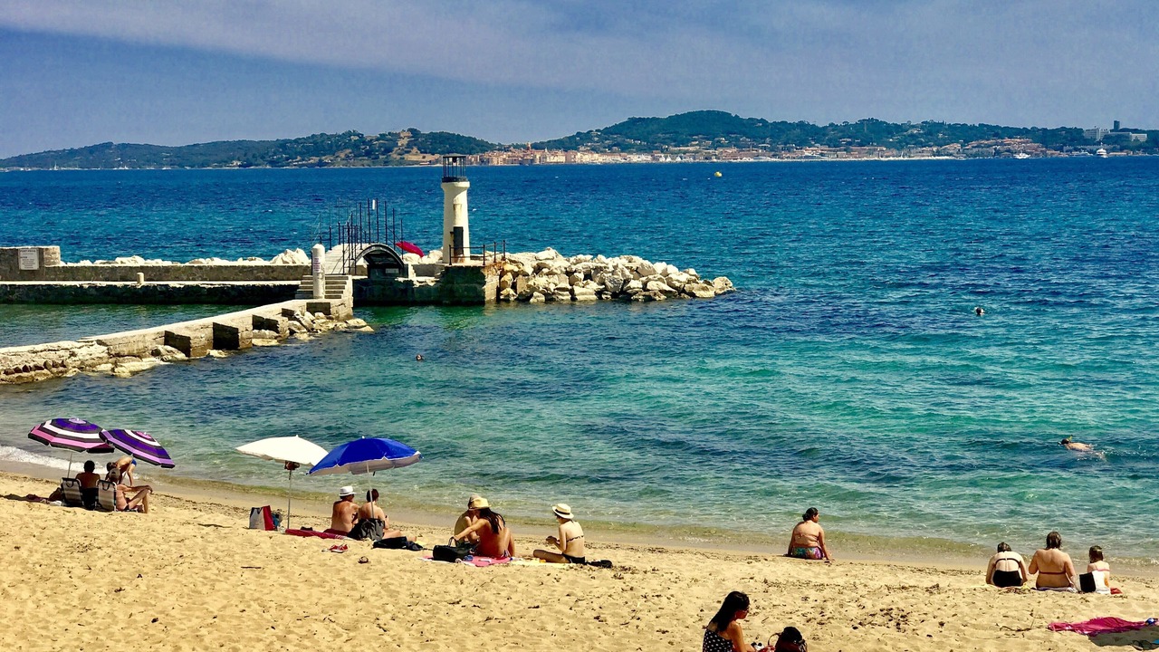 Photo of Human In Picture in Guerrevieille