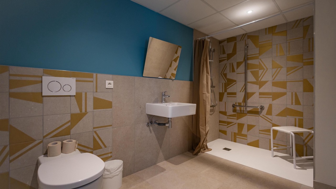 Photo of Bathroom in Saint-Herblain