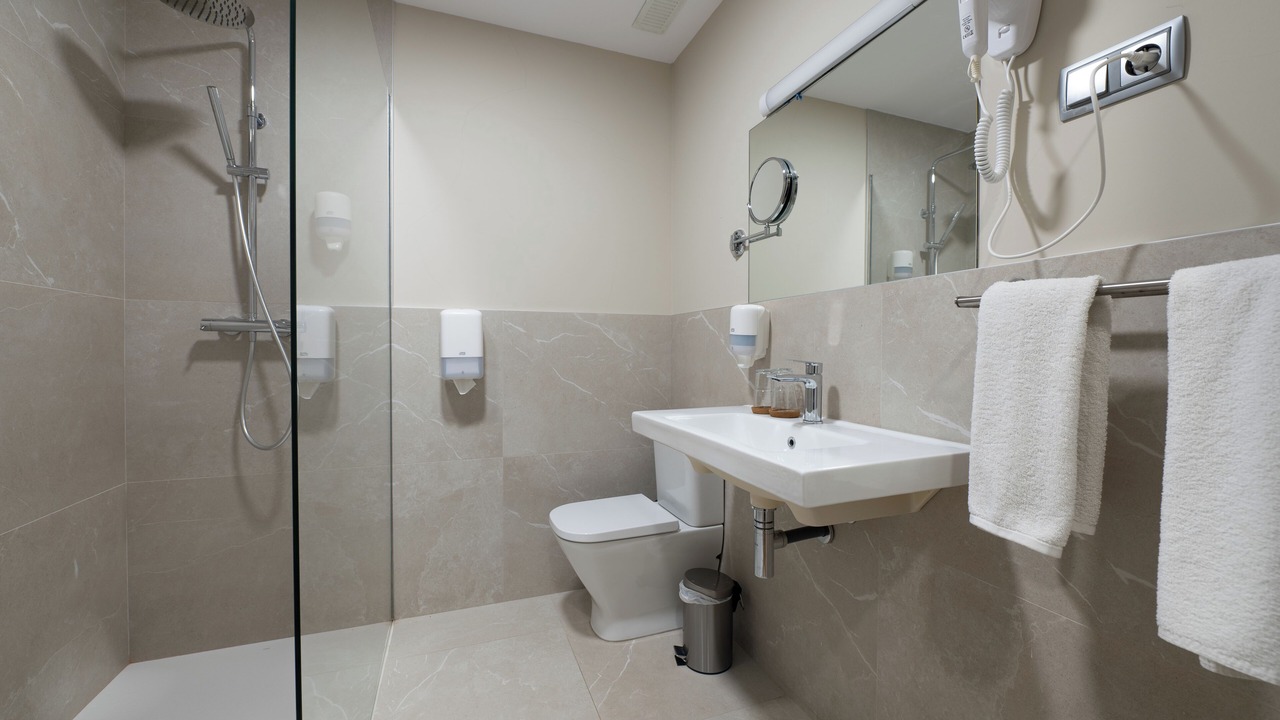 Photo of Bathroom in Broto
