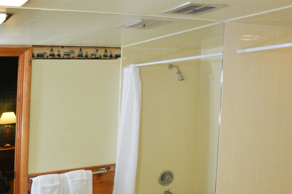 Photo of Bathroom in Harbor Springs