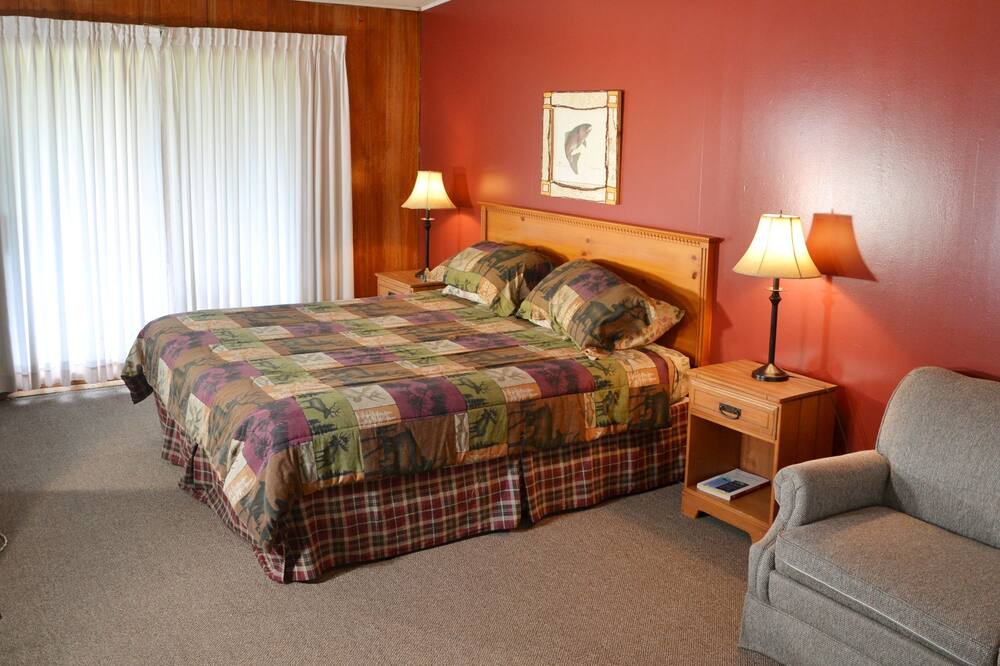 Photo of Bedroom in Harbor Springs