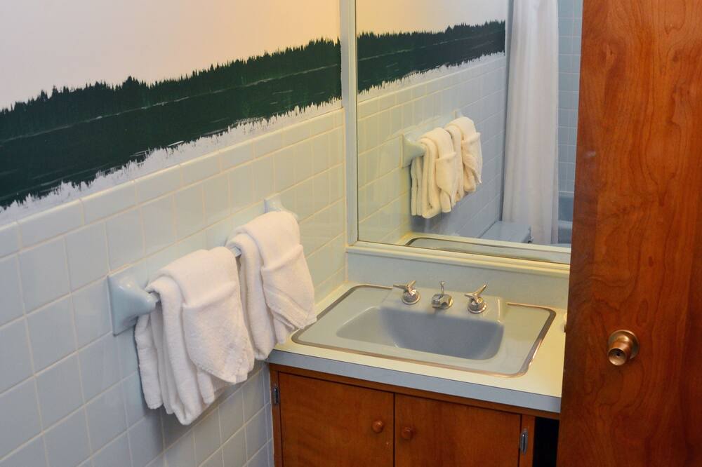 Photo of Bathroom in Harbor Springs
