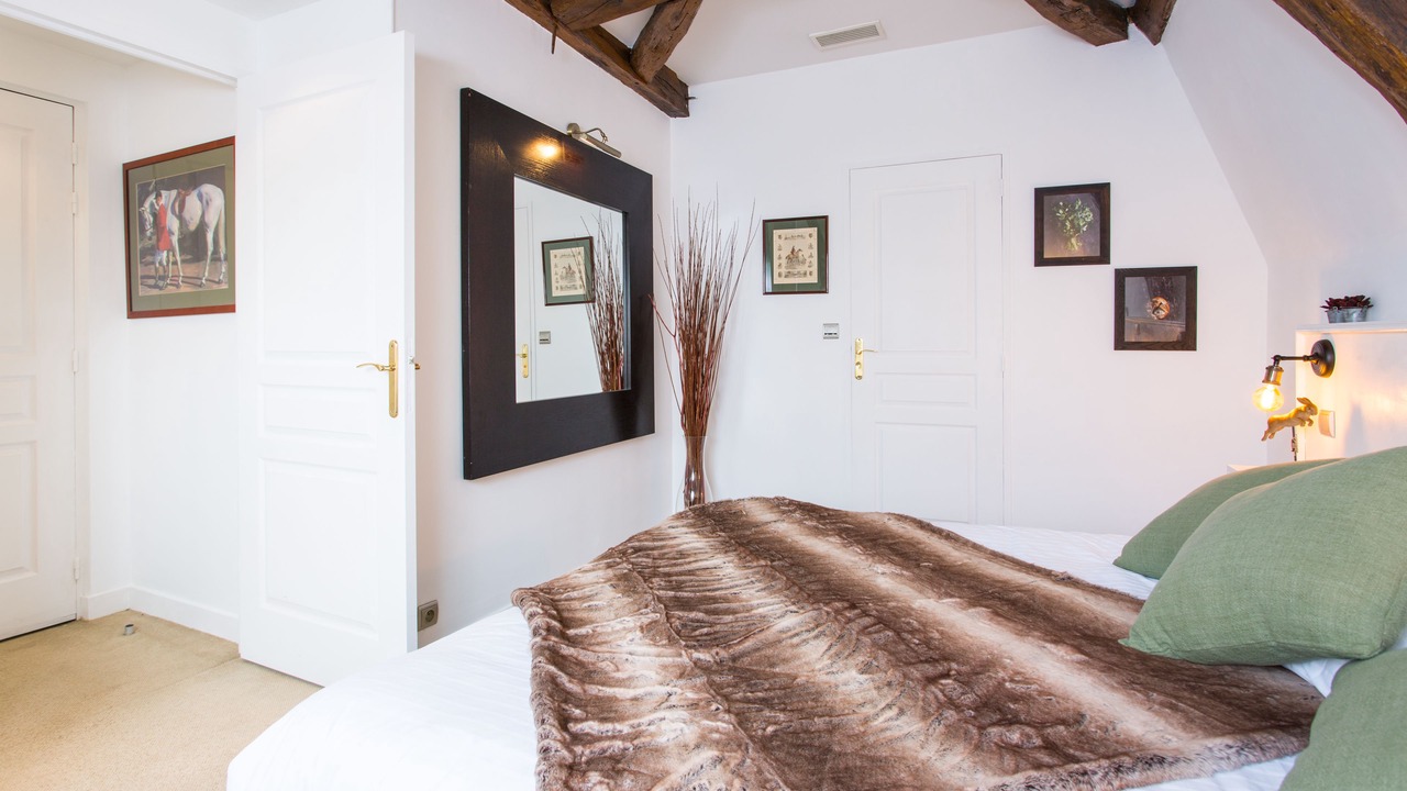 Photo of Bedroom in Semblancay