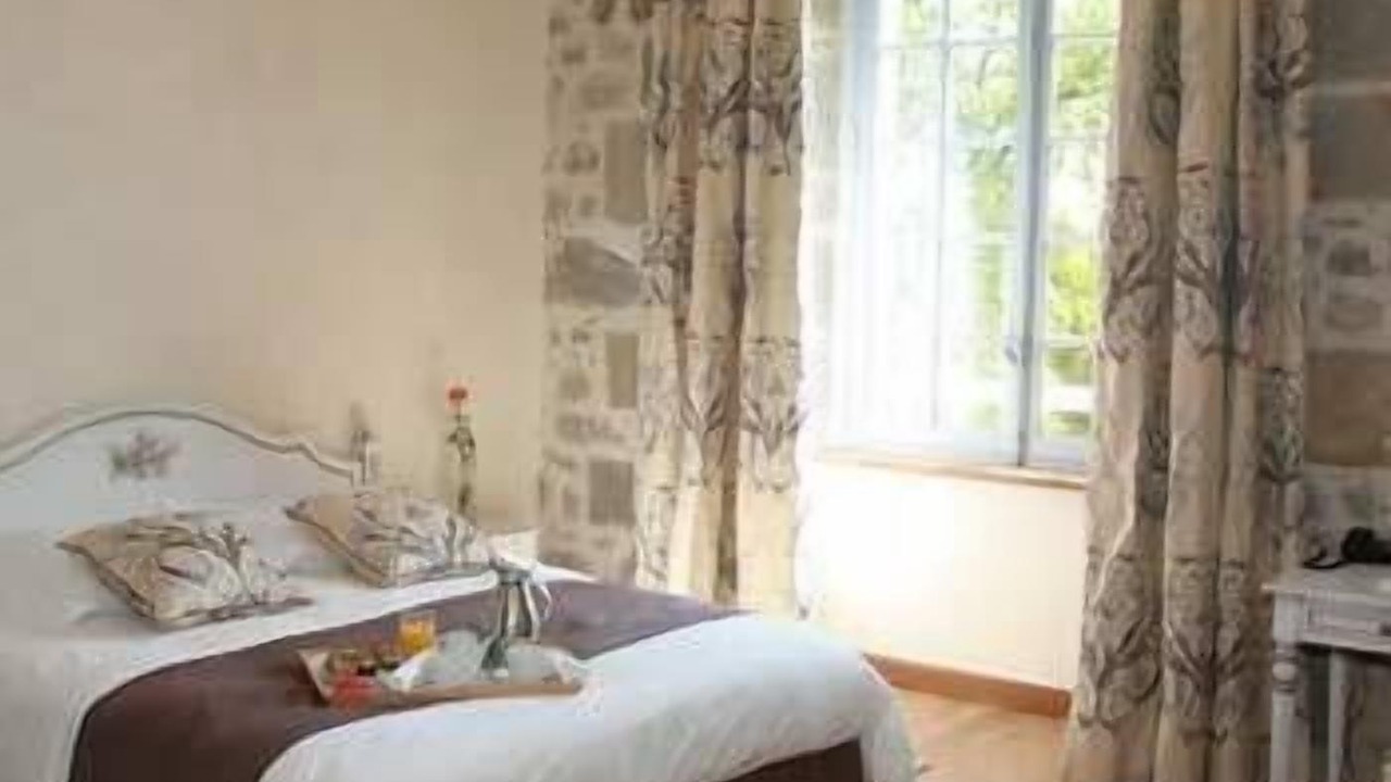 Photo of Others in Salzuit