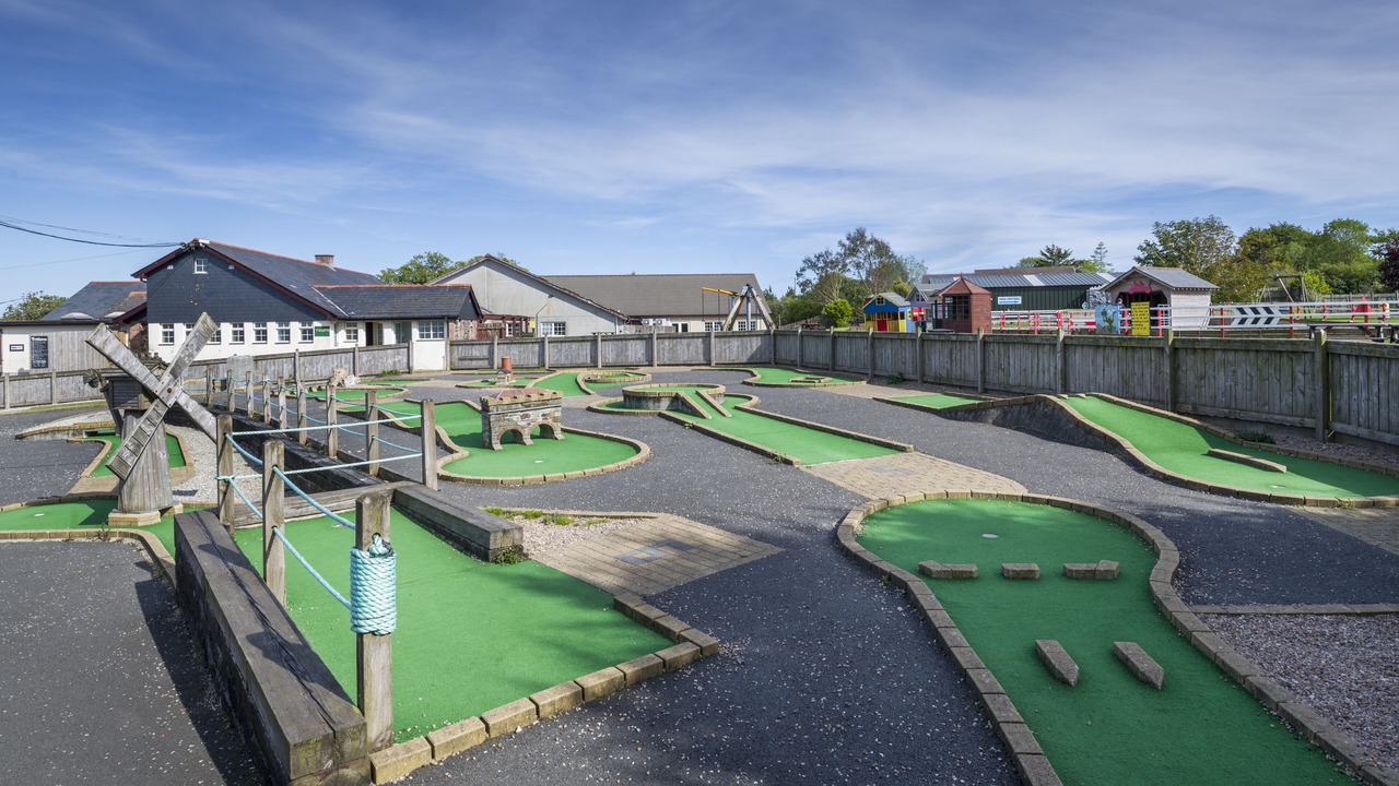 Photo of Others in Kennards House